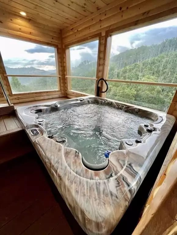 Moon Cabin - Gatlinburg