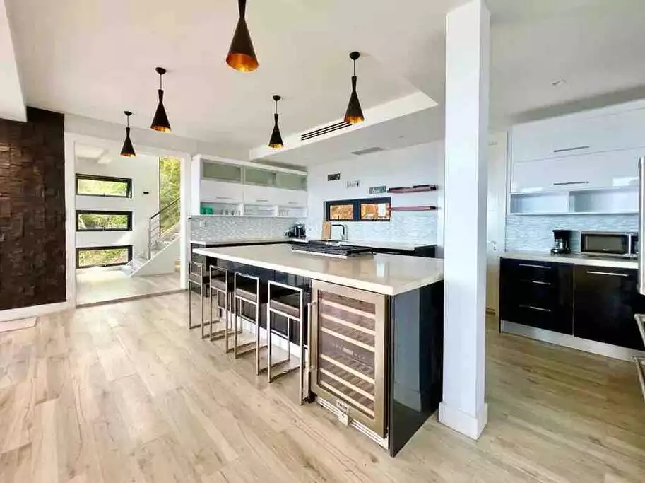 serene-stunning-and-modern-villa-modere/