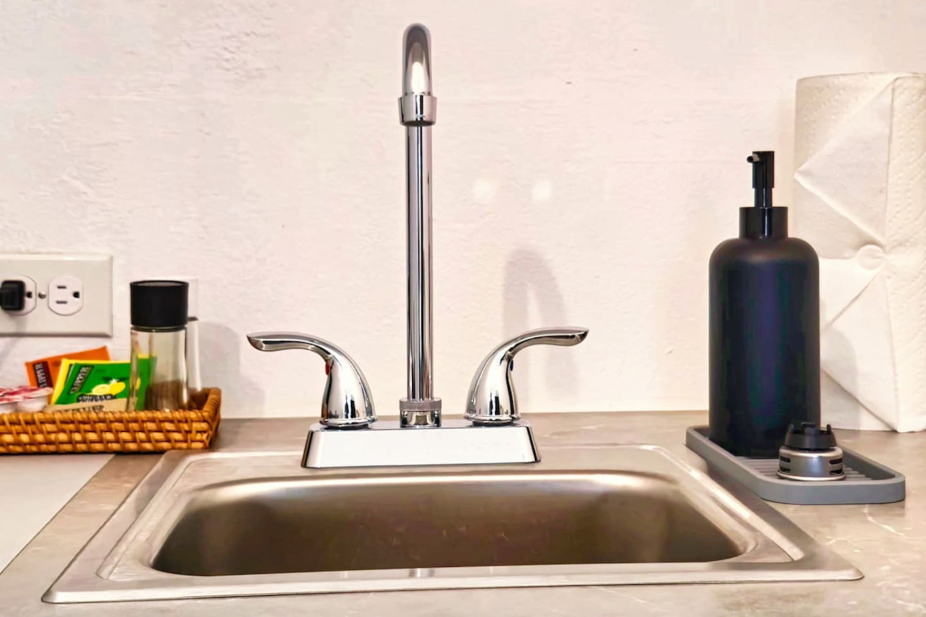 relax-or-beach-or-airport-and-golf-or-ramey-base/