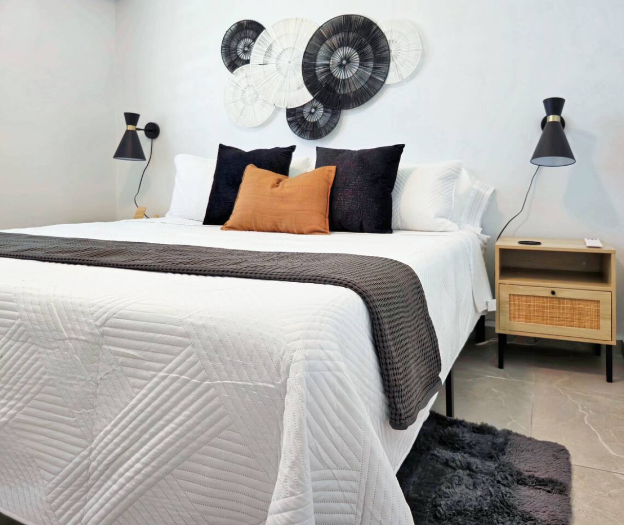 king-bed-or-beach-airport-and-golf-or-ramey-base-stay/