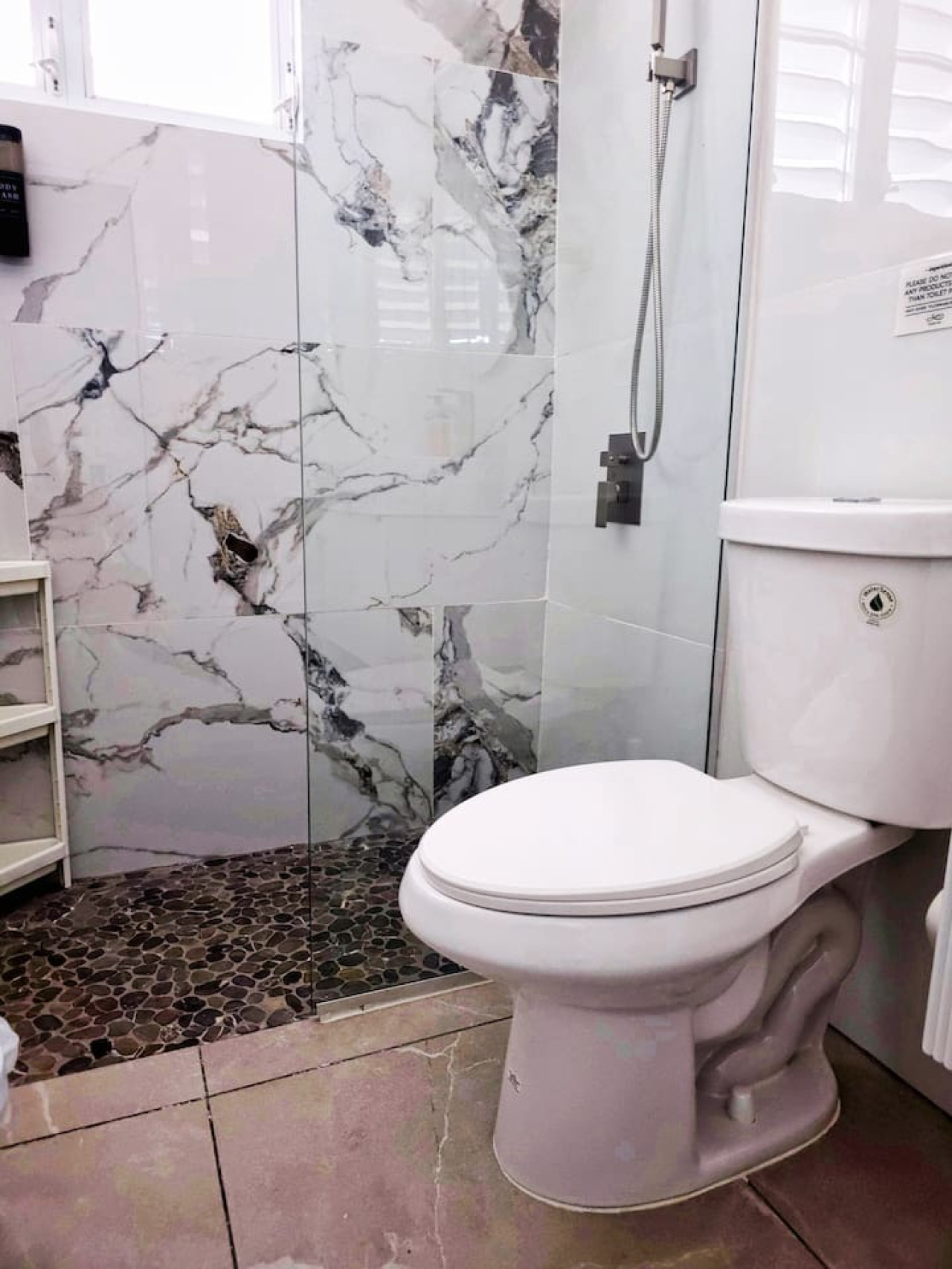 king-bed-or-beach-airport-and-golf-or-ramey-base-stay/