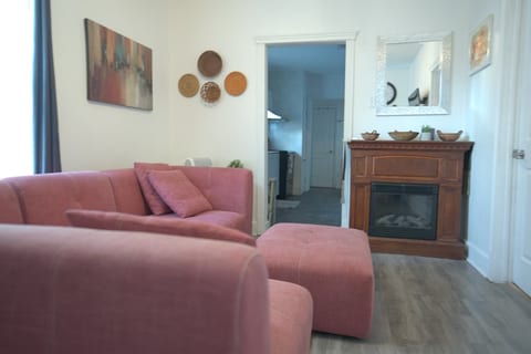 Furnished 2BR, Calm & Convenient Location, Parking image 3