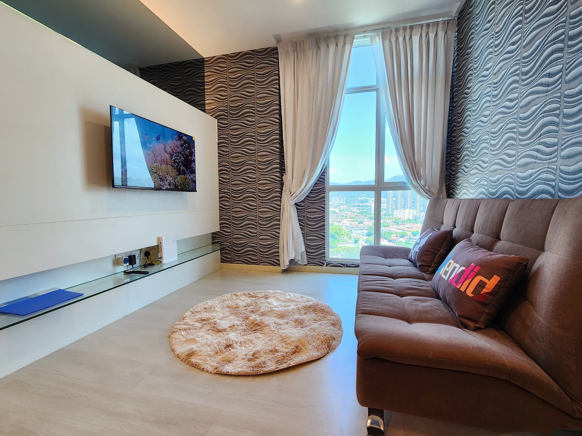 Cozy & Stylish 2BR Home image 1