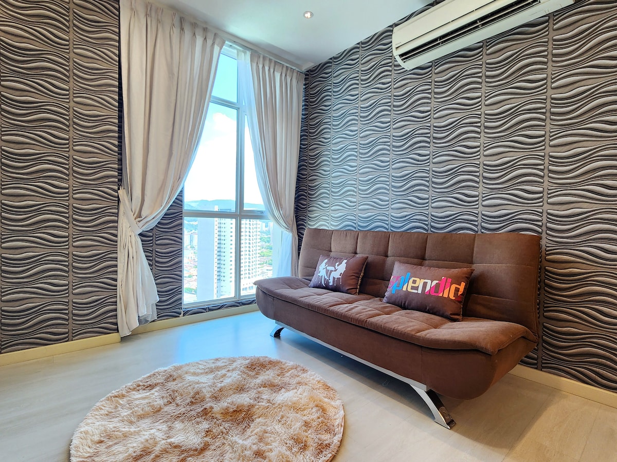 Cozy & Stylish 2BR Home image 3