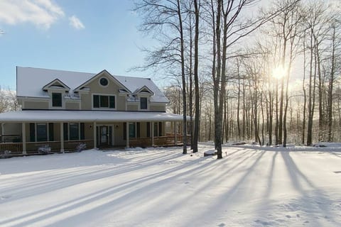 Mulligan Manor on WISP Mountain & Lodestone Golf!