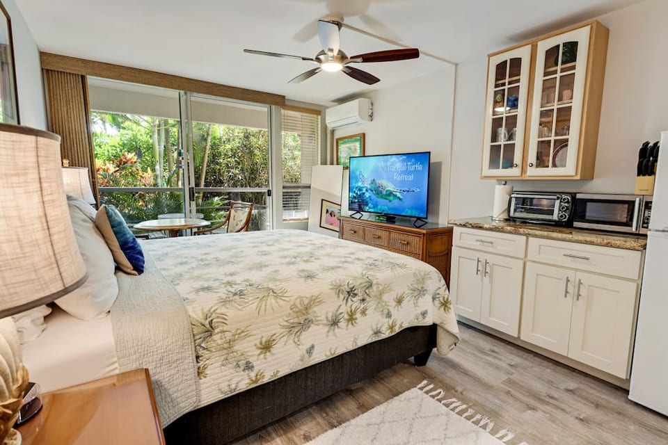 Aloha! Welcome to the Tranquil Turtle Retreat studio!