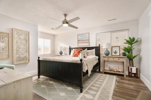 Family Getaway: 4BR, Pool & Spa, – Sleeps 10