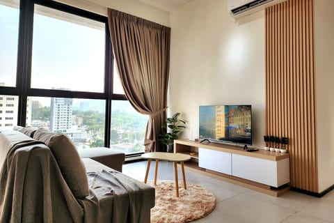 Urban Muji Retreat Suites #3BR #2carparks image 1
