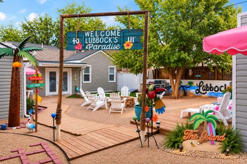 Welcome to Lubbock’s lil’ Paradise! Settle in, relax, and let your troubles fade away—you’re officially on Island Time!