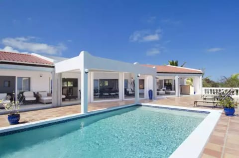 Seascapes - Dawn Beach Estate