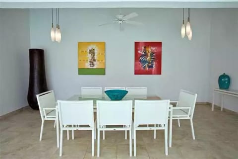 Villa Horizon - Almond Grove