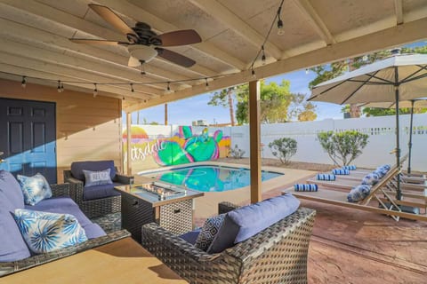 PRIVATE RELAXING BACKYARD