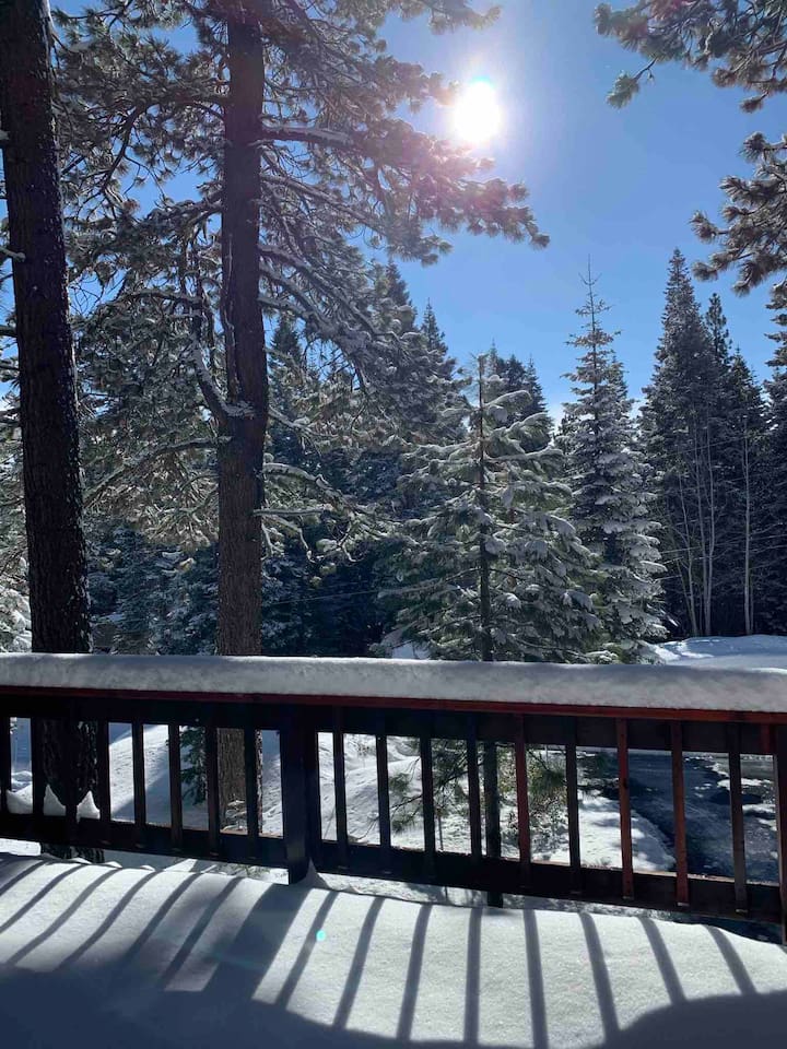 Secret Garden Cool Off Primary 1BR/1BA A/C Fee 2Add Spa