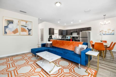 Walk to University & Restaurants | Cozy Townhome