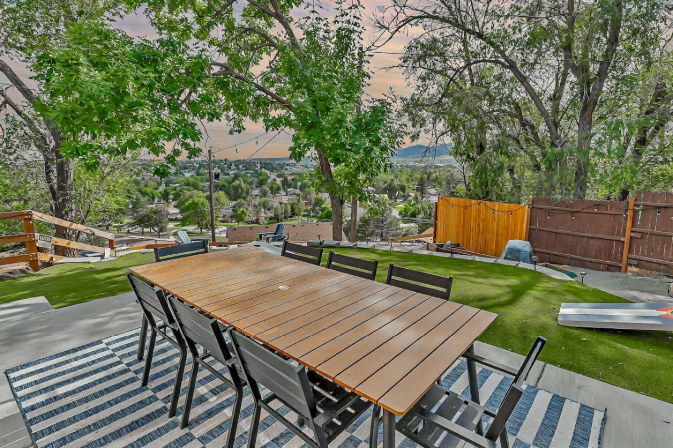 fire-pit-or-mini-golf-or-hottub-or-gameroom-or-family/