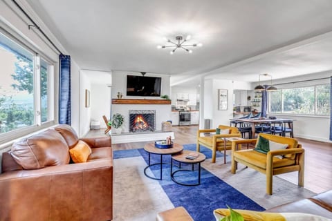 Fire-Pit | Mini-Golf | HotTub | GameRoom | Family