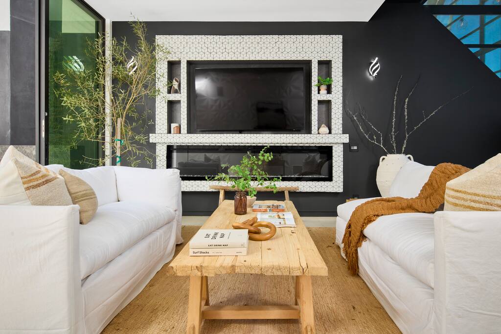 venice-oasis-w-pool-spa-rooftop-walk-to-beach/