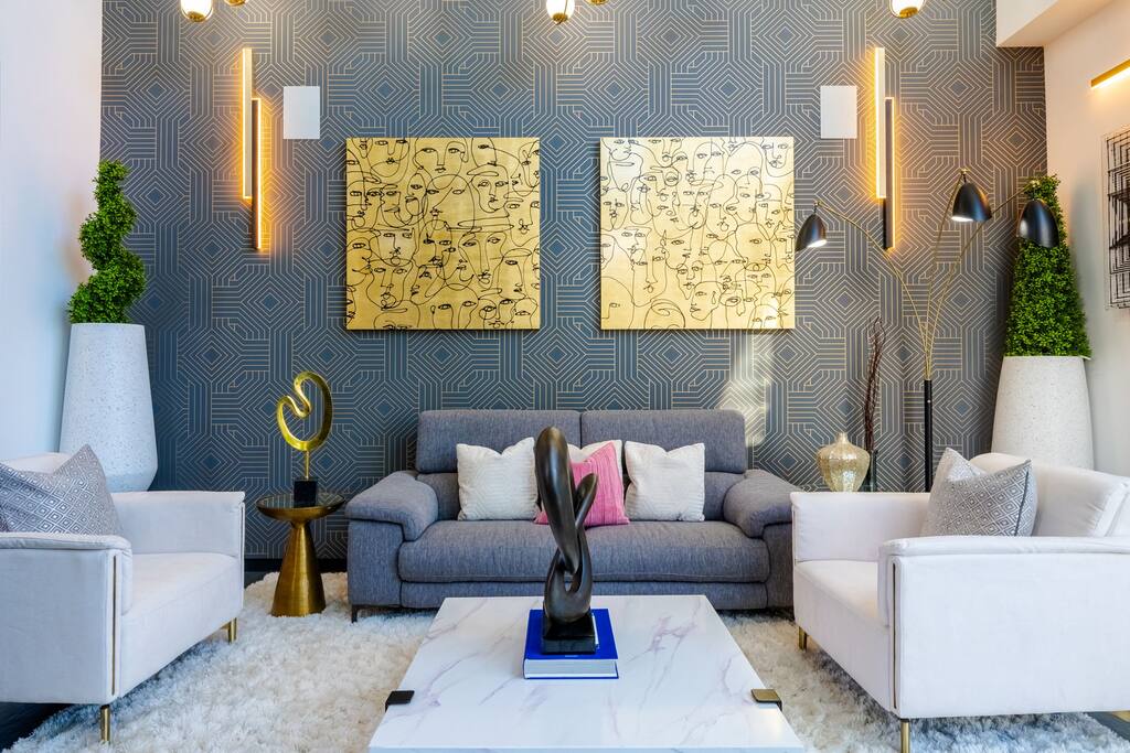 poolspahome-theaterrooftop/