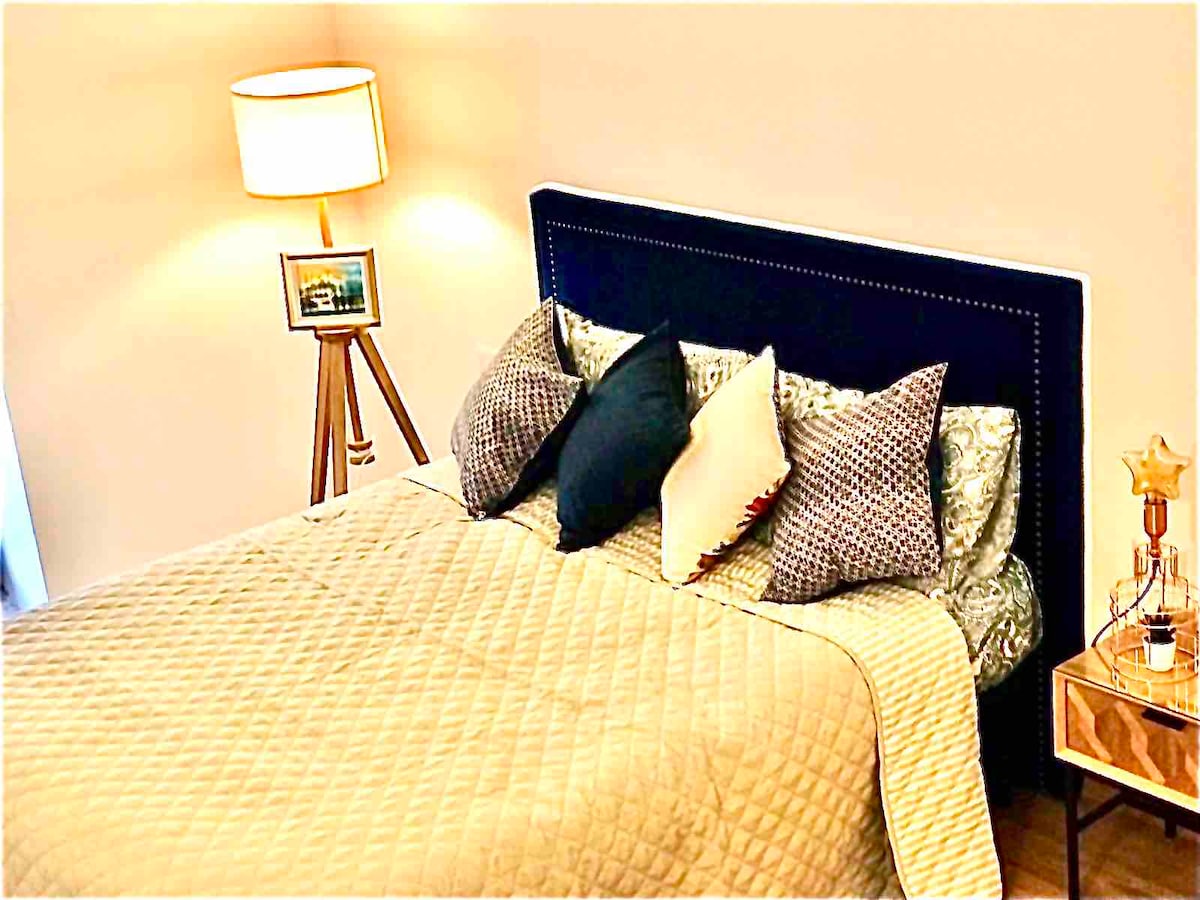 luxusp4t-3-bedroom-pool-tennis-court-and-sauna/