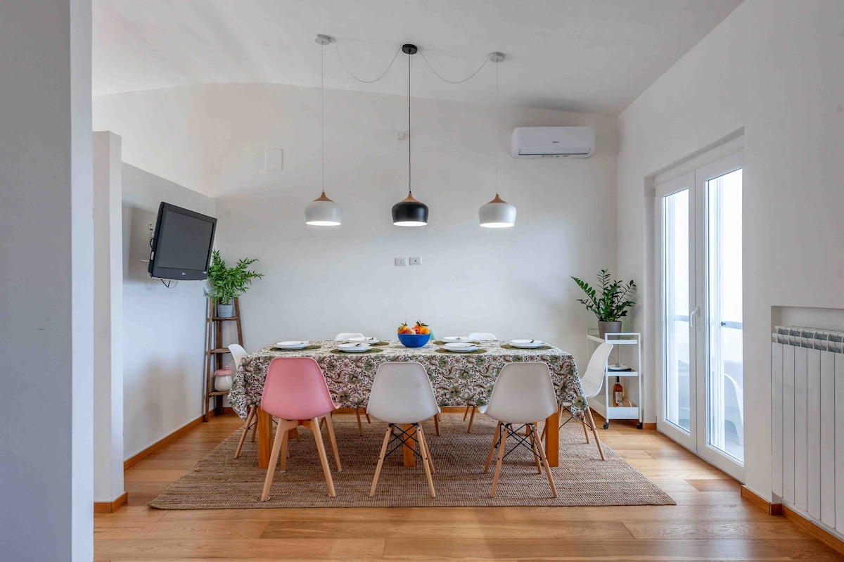 luxusp4t-3-bedroom-pool-tennis-court-and-sauna/