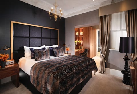 Luxury One-Bedroom Apartment with hotel services