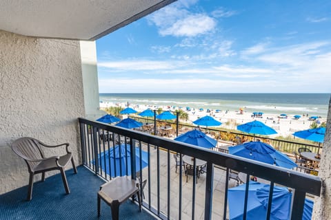 Compass Cove 363 - Oceanfront Studio
