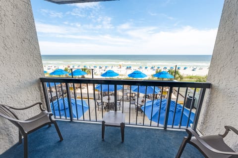 Compass Cove 363 - Oceanfront Studio