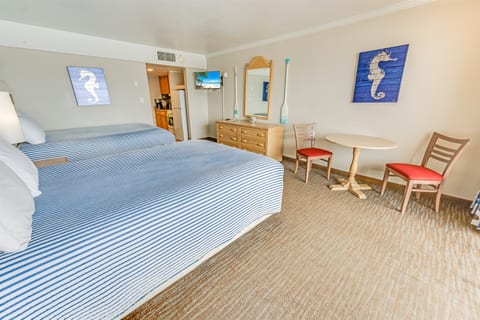 Large Living Area with Views of the Ocean, Beautifully Decorated