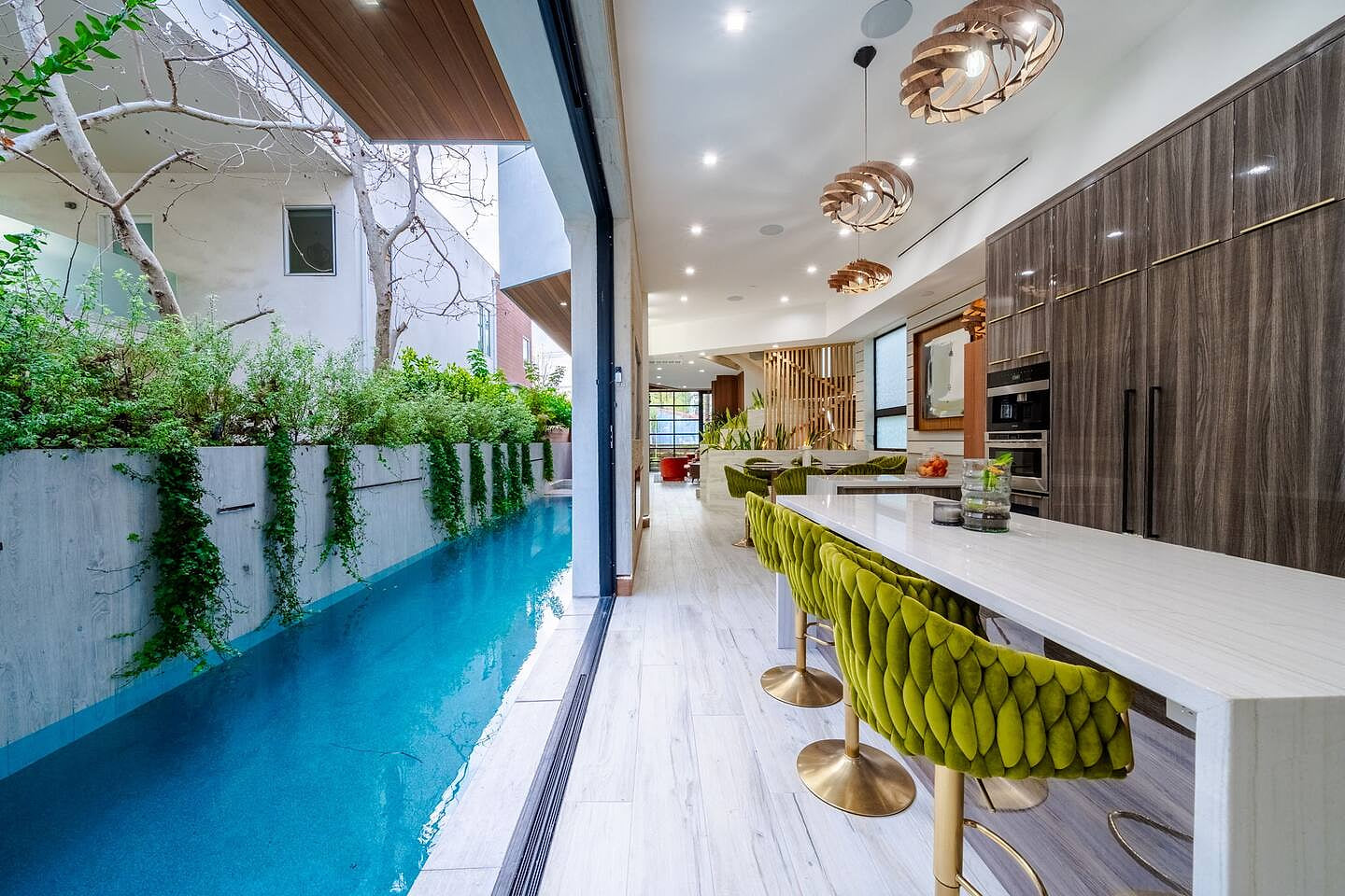 Venice Pool Hot Tub BBQ Home Theater