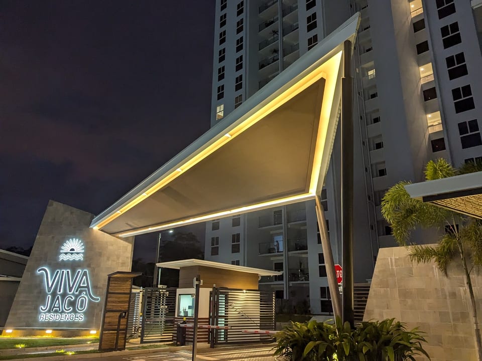 Viva Jaco Residences