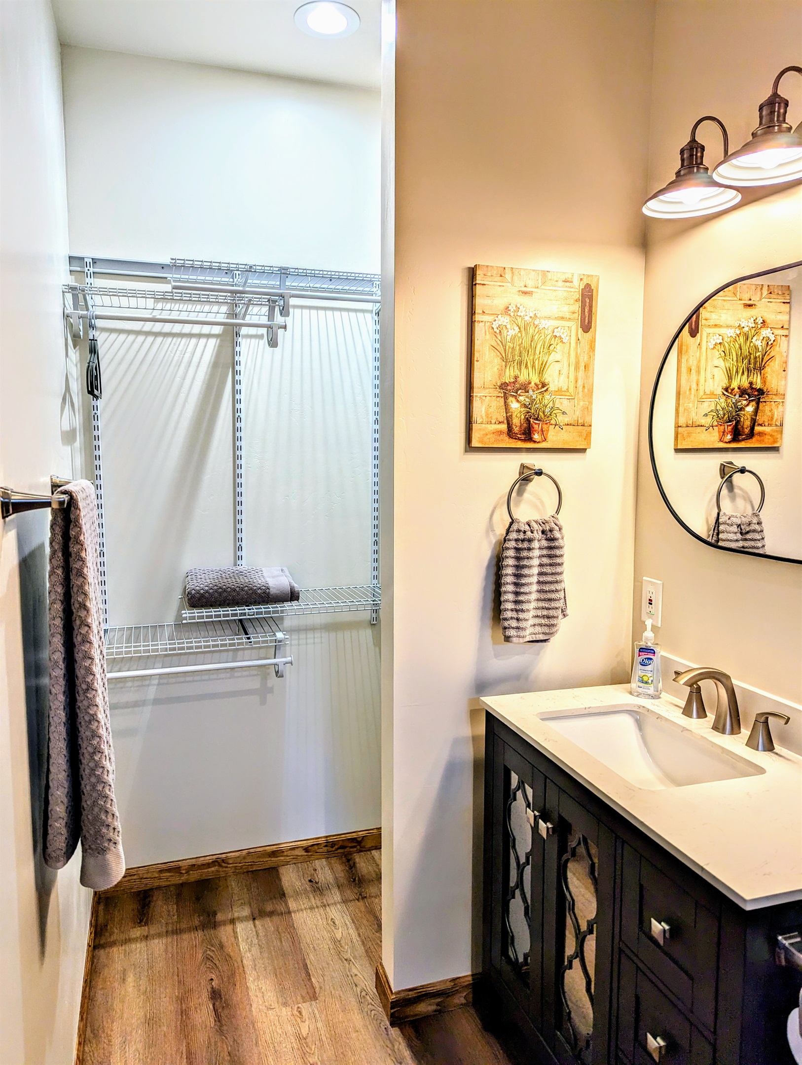 cozy-cottage-lakeside/