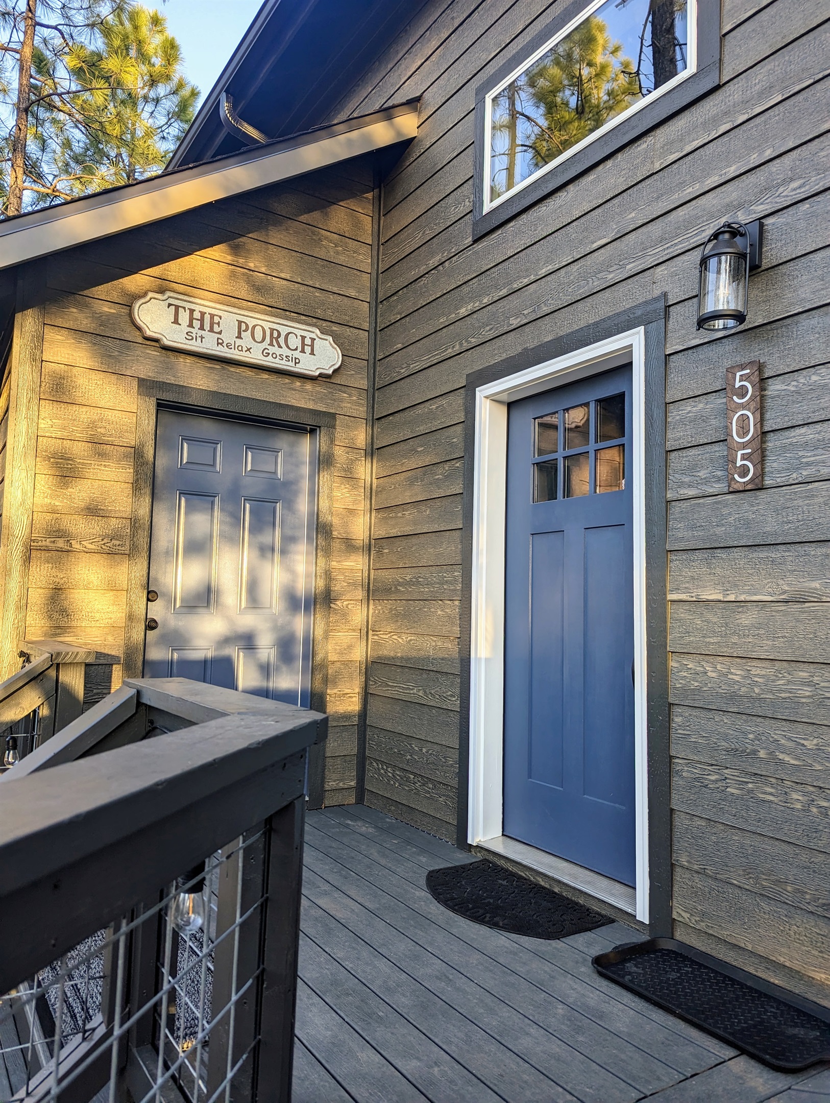 hillside-hangout-and-cozy-cottage-lakeside/