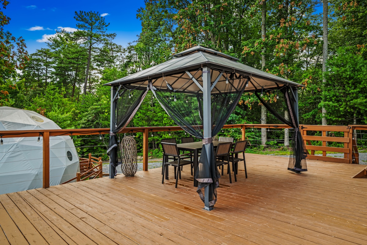 Contrast Cove Dome in Smoky Mountains image 36