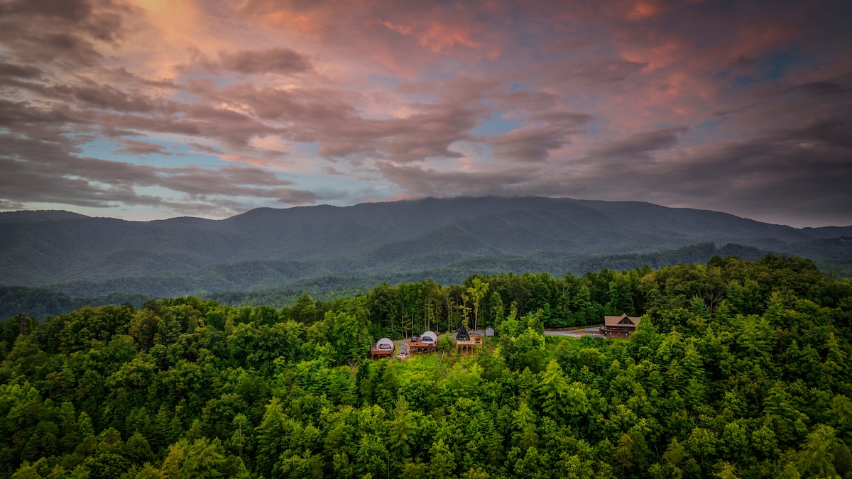 Contrast Cove Dome in Smoky Mountains image 58