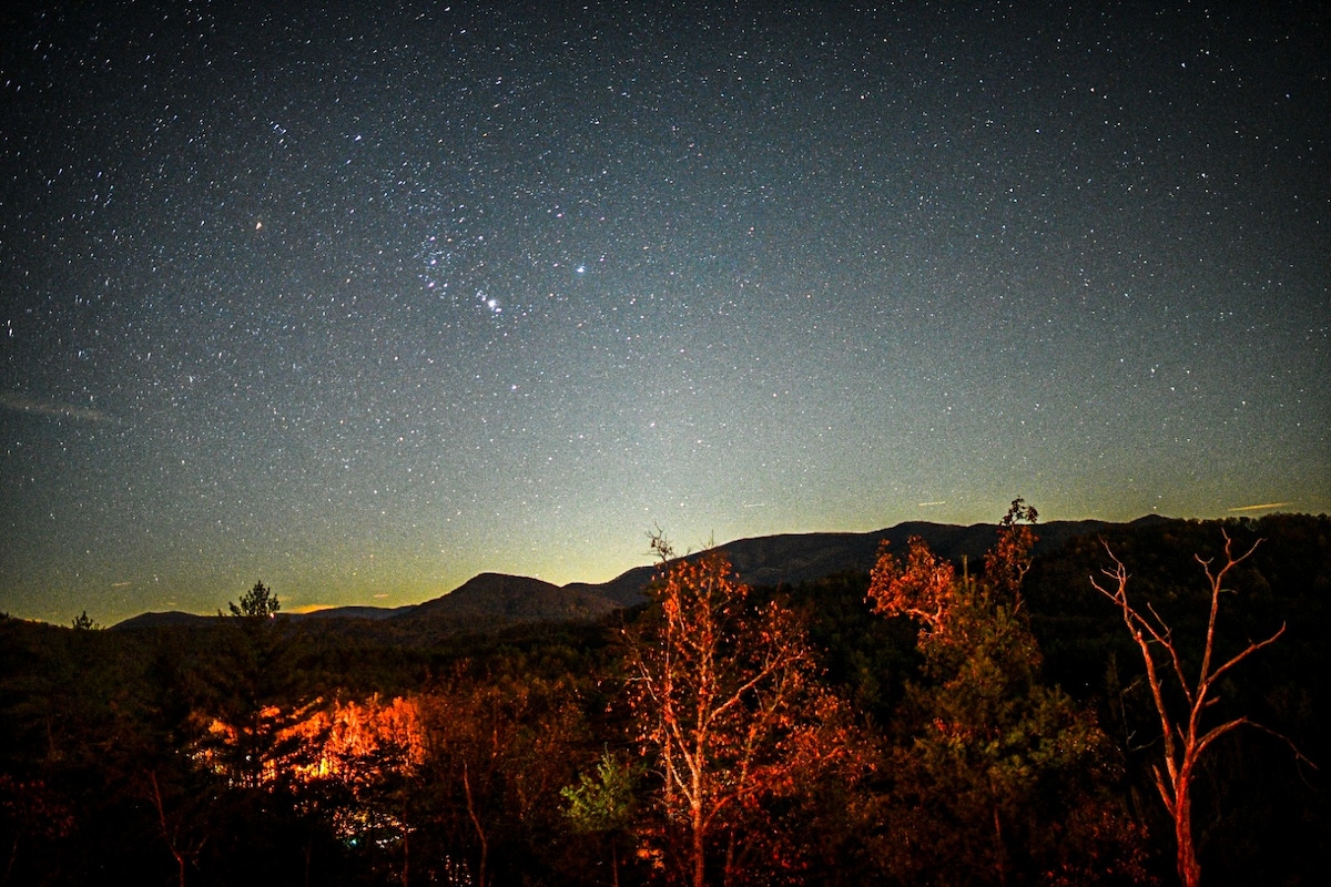 Contrast Cove Dome in Smoky Mountains image 11