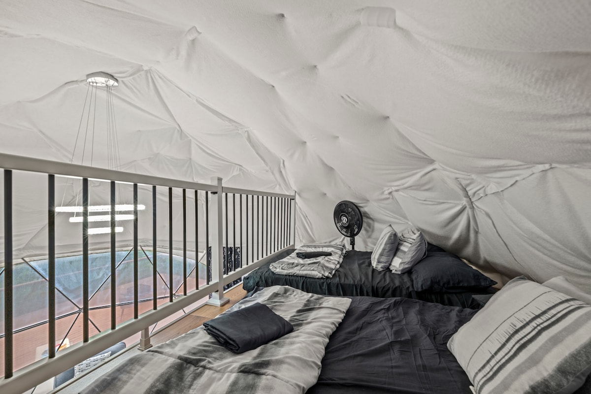 Contrast Cove Dome in Smoky Mountains image 33