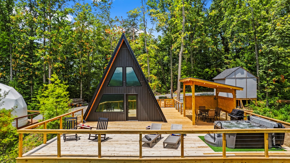 A-Frame Cabin In Smoky Mountains image 1