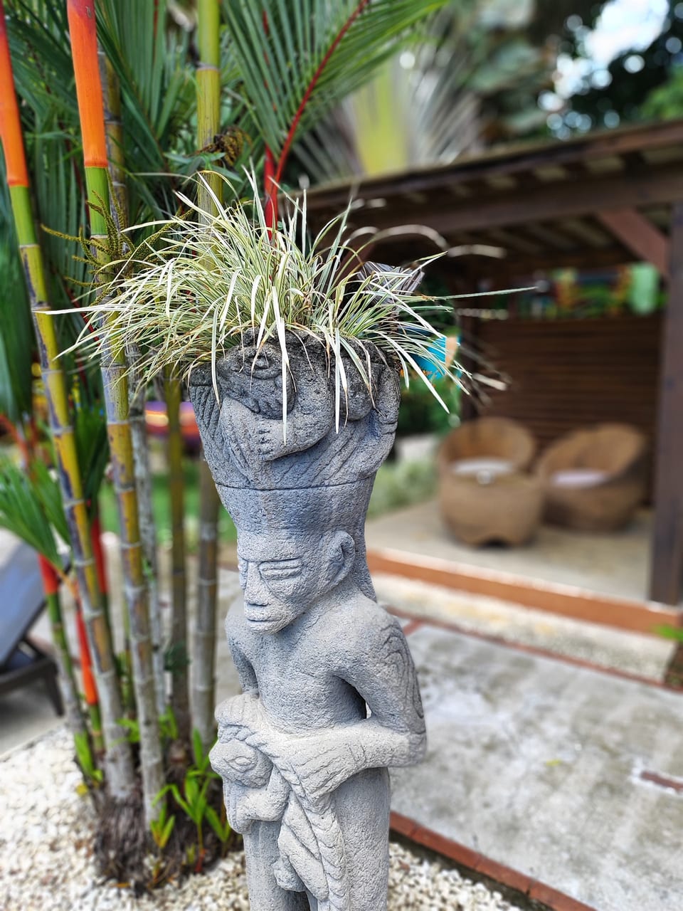 Tropical garden art