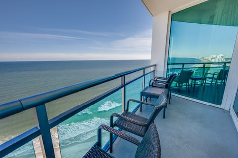 Oceans One 2101 - 2 Bedroom