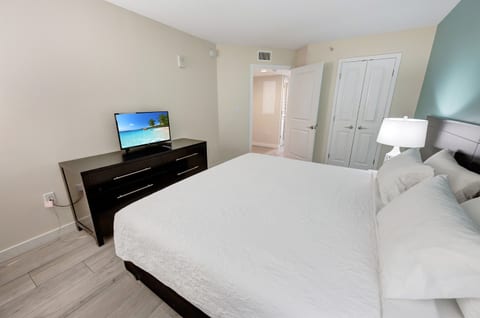 Oceans One 406 - 1 Bedroom