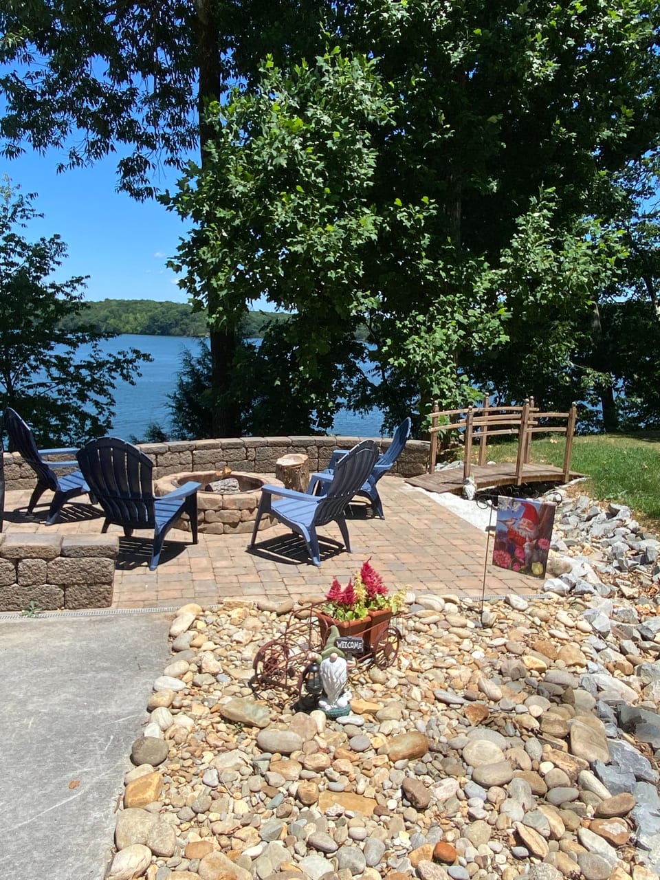 Double J's LakeHouse - Sale Creek