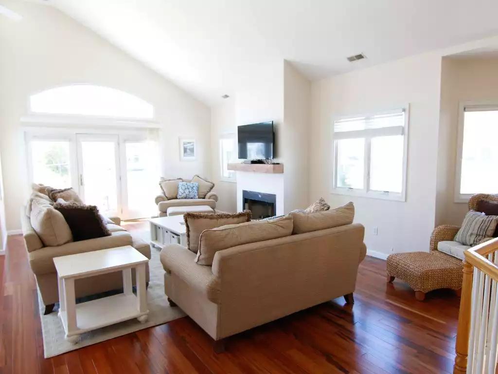 5th-house-from-beach-86th-st/