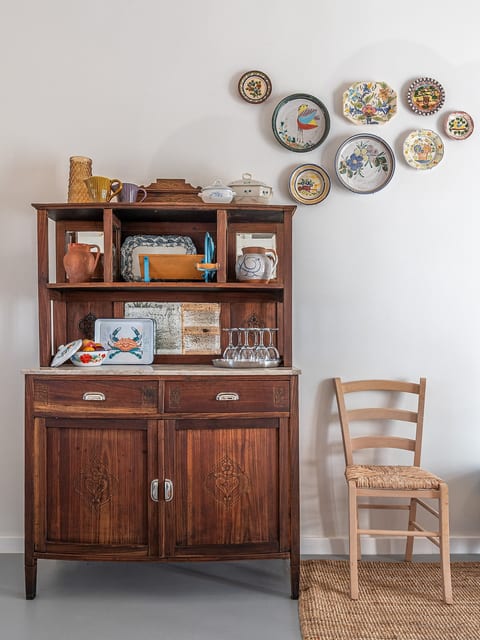 Unique vintage pieces that bring charm to the open space of the room.
