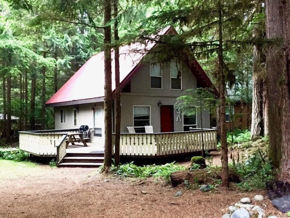 06MBR - Mt Baker Lodging Cabin - Sleeps 8! - Glacier