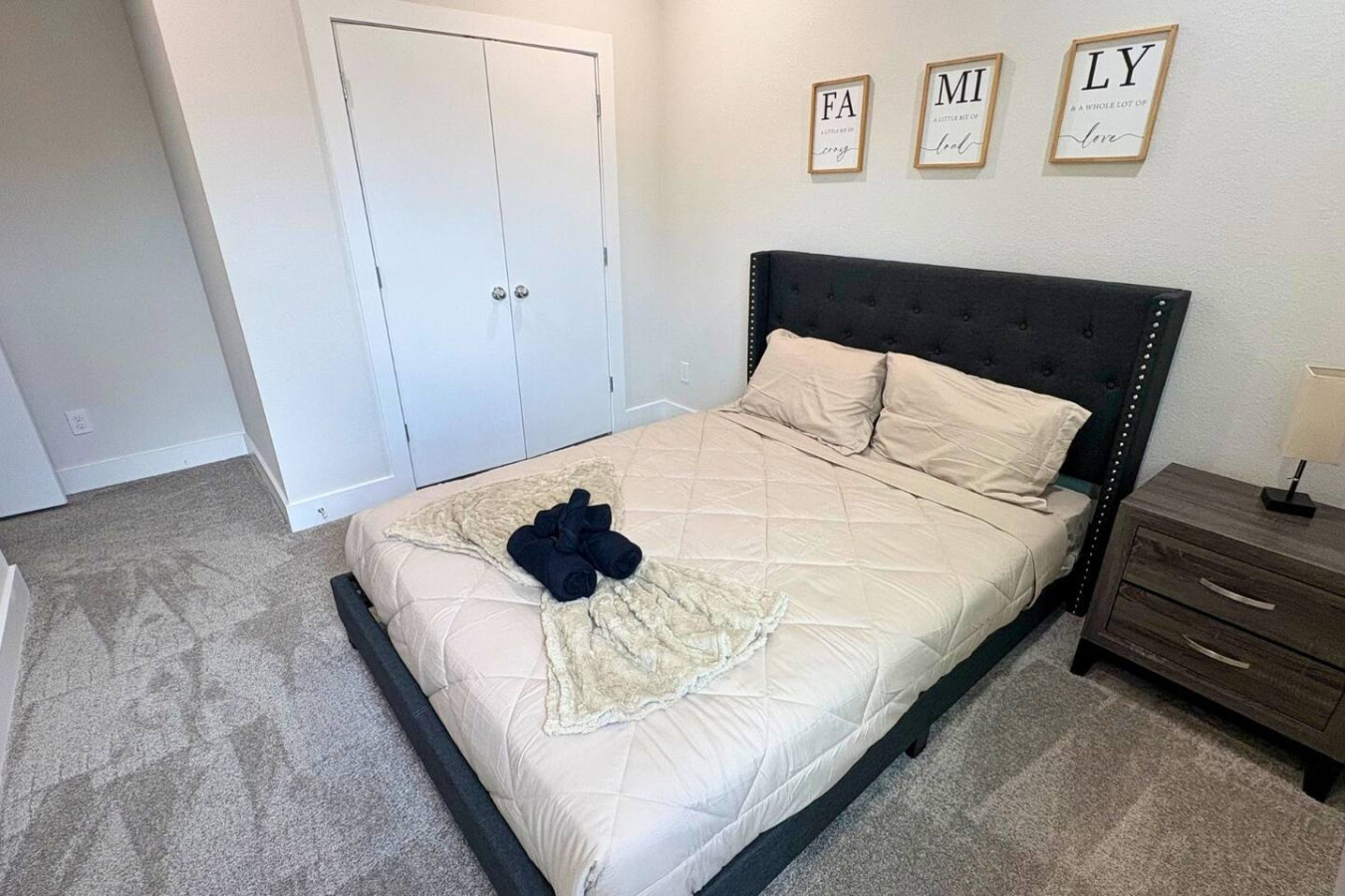 Gated Modern 3BR Near Downtown & Med Center