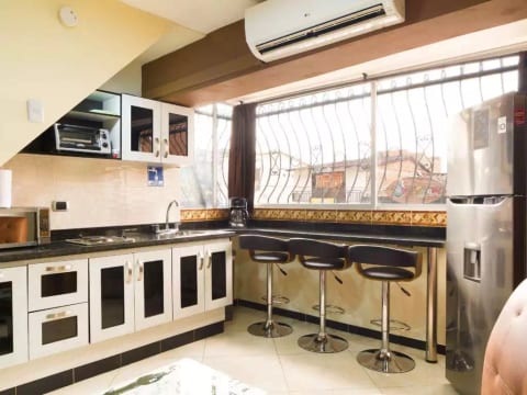 One bedroom Hot tub, AC, 2 flat screen security 13