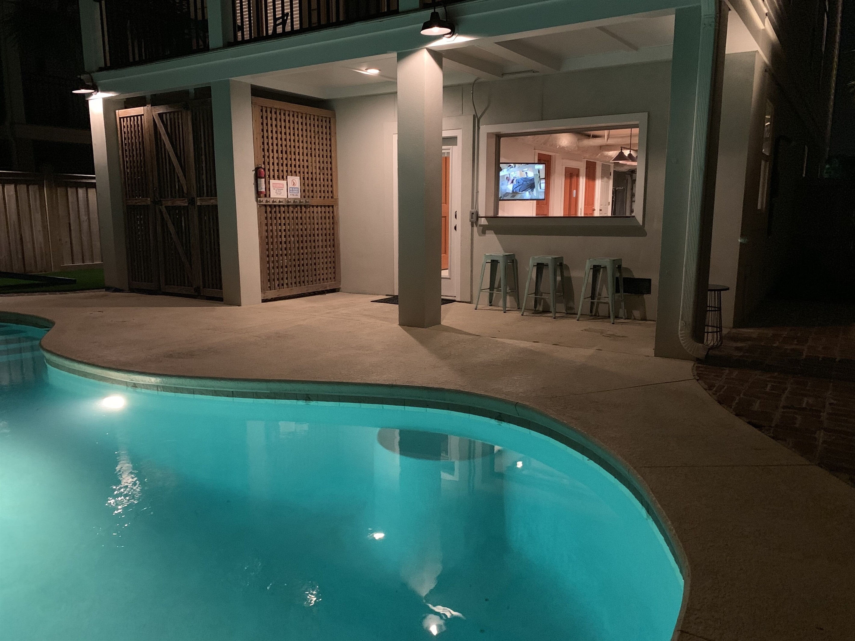 sea-glass-8-br-home-with-pool/