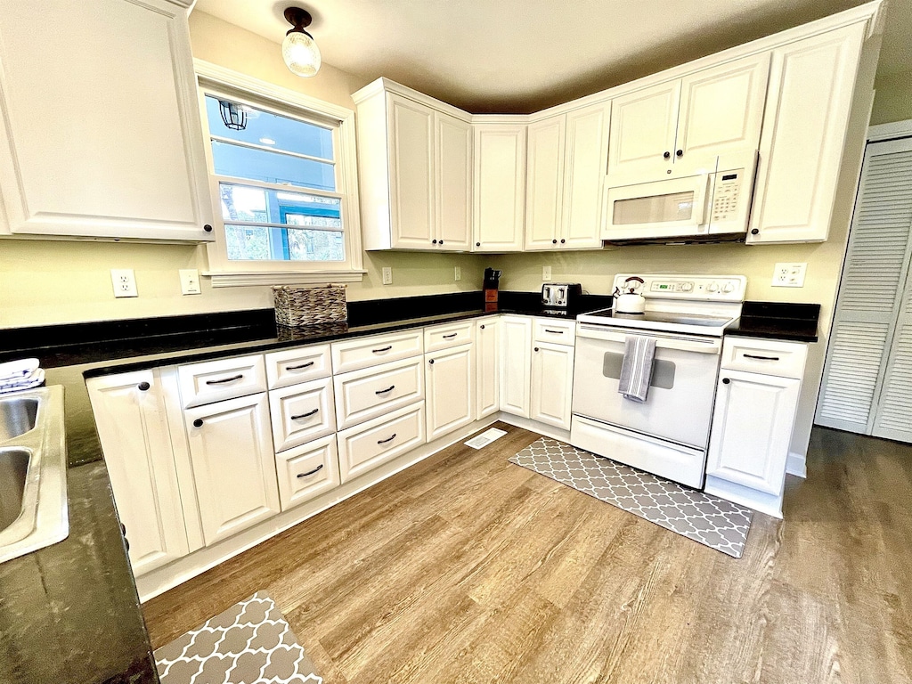 bella-trenta-106-carolina-blvd/