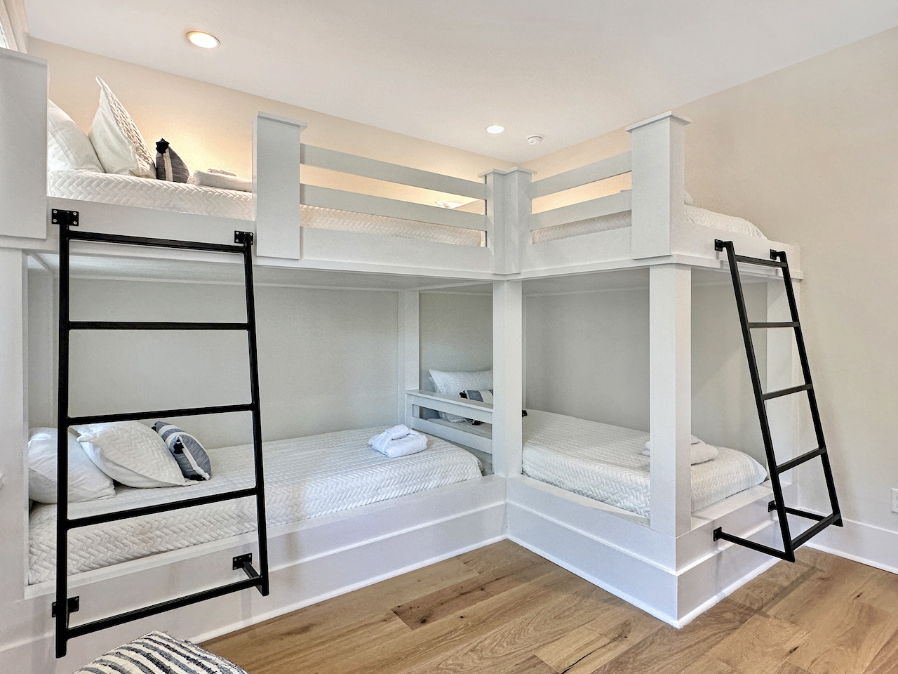 beach-dream-2605-cameron-blvd/