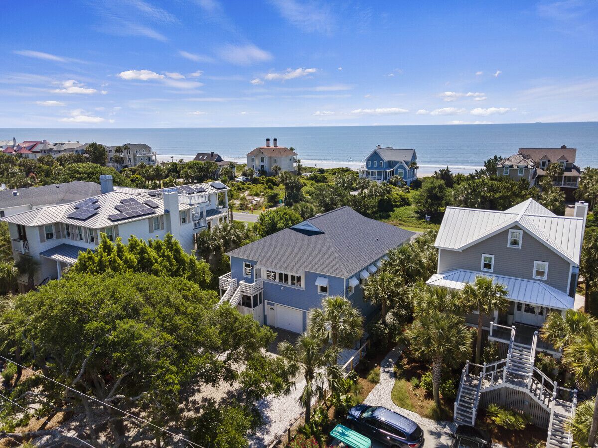 roosevelt-retreat-306-charleston-blvd/